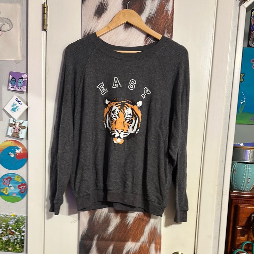 Gray Tiger Graphic Sweatshirt
